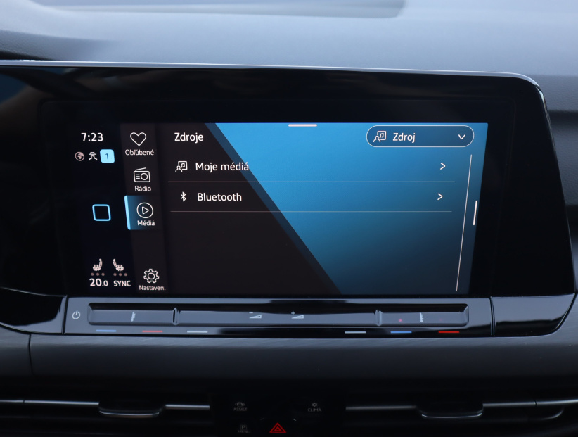 Volkswagen Golf, 2024