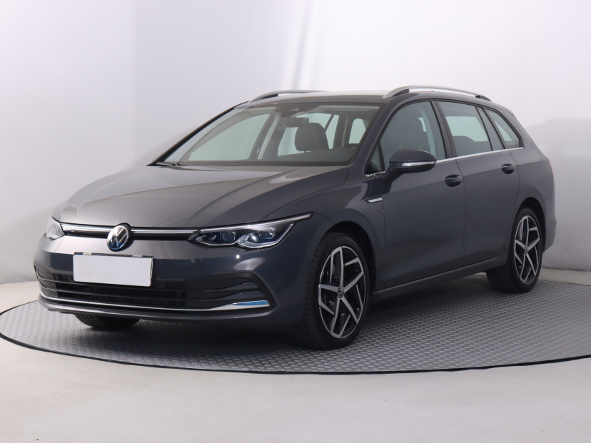Volkswagen Golf, 2024