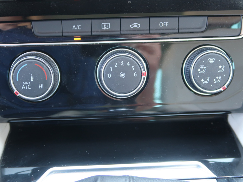 Volkswagen Passat, 2015