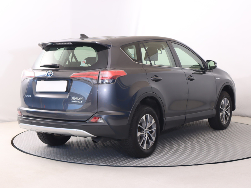Toyota RAV 4, 2016