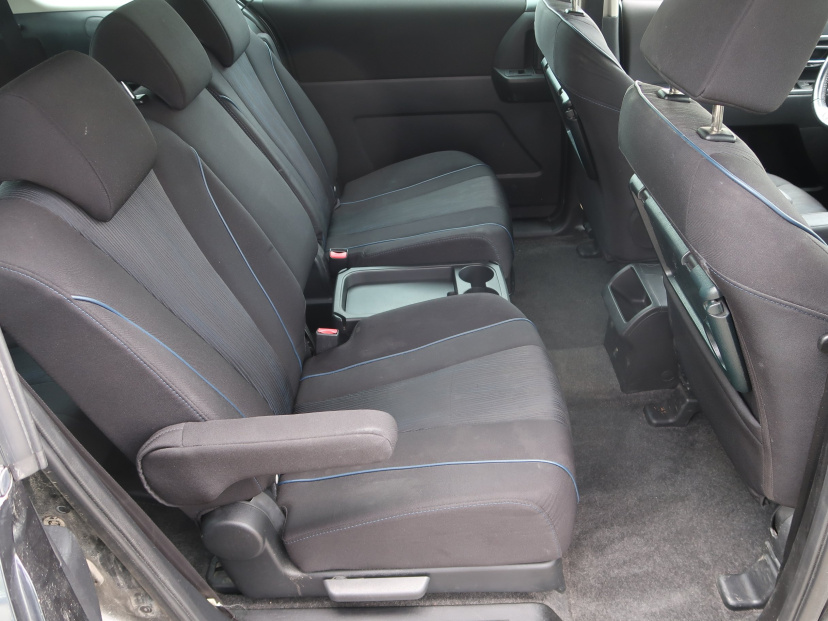 Mazda 5, 2012