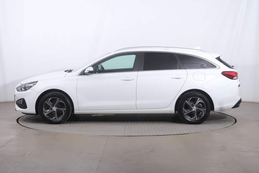 Hyundai i30, 2023