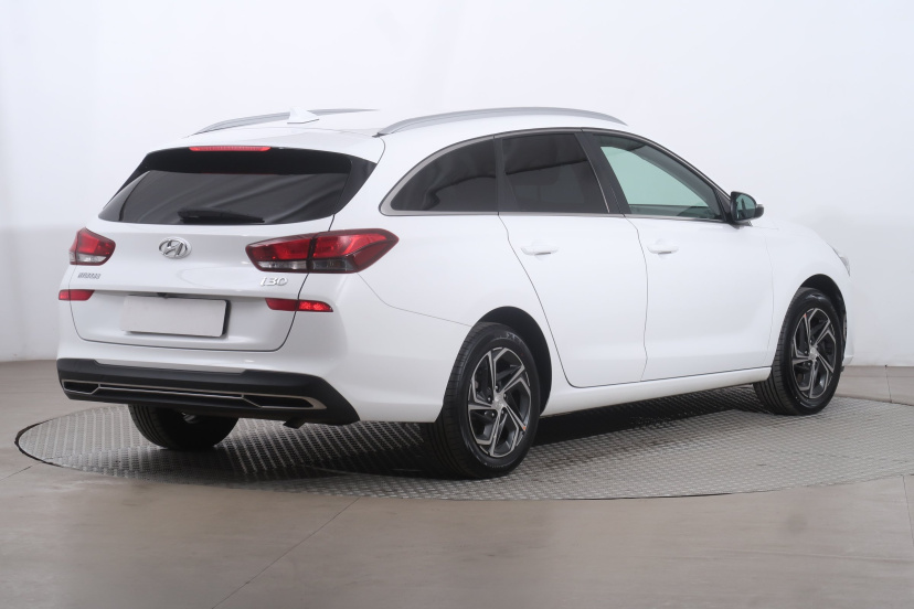 Hyundai i30, 2023