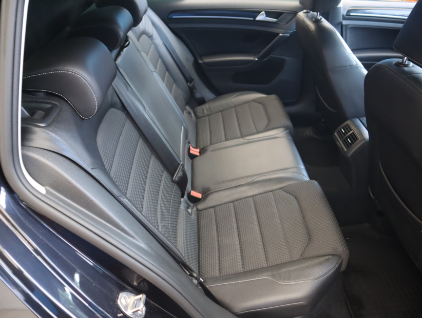 Volkswagen Golf, 2017