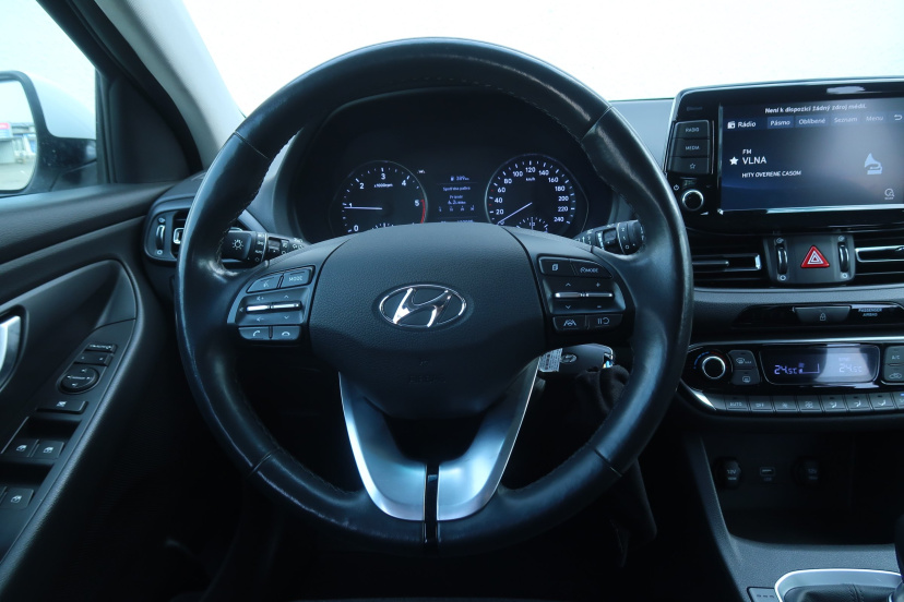 Hyundai i30, 2021