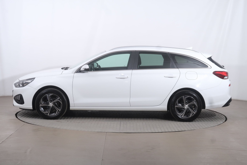 Hyundai i30, 2021
