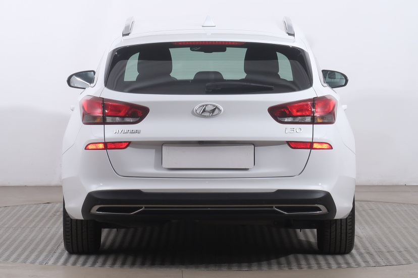 Hyundai i30, 2021