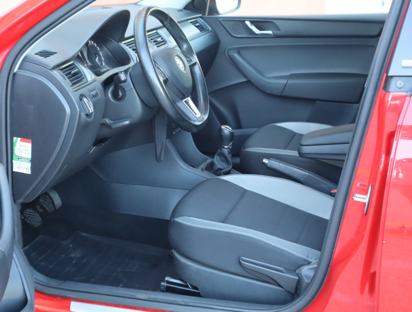 Škoda Rapid Spaceback, 2016