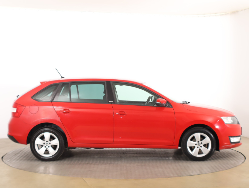Škoda Rapid Spaceback, 2016