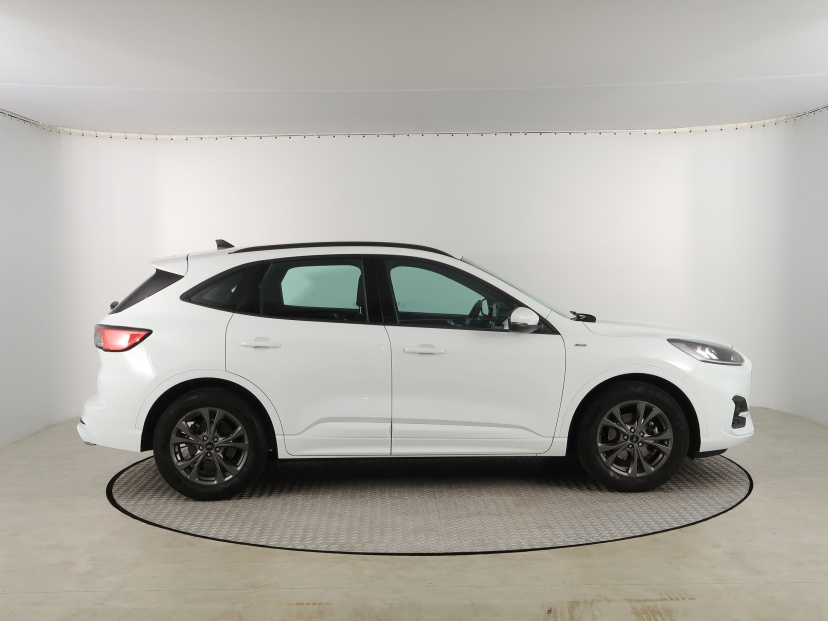 Ford Kuga, 2023