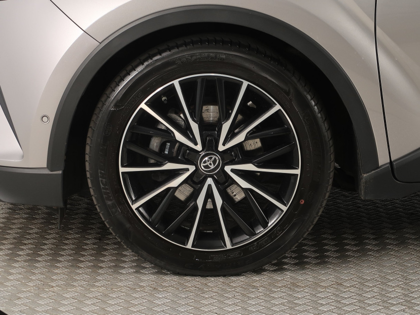 Toyota C-HR, 2017