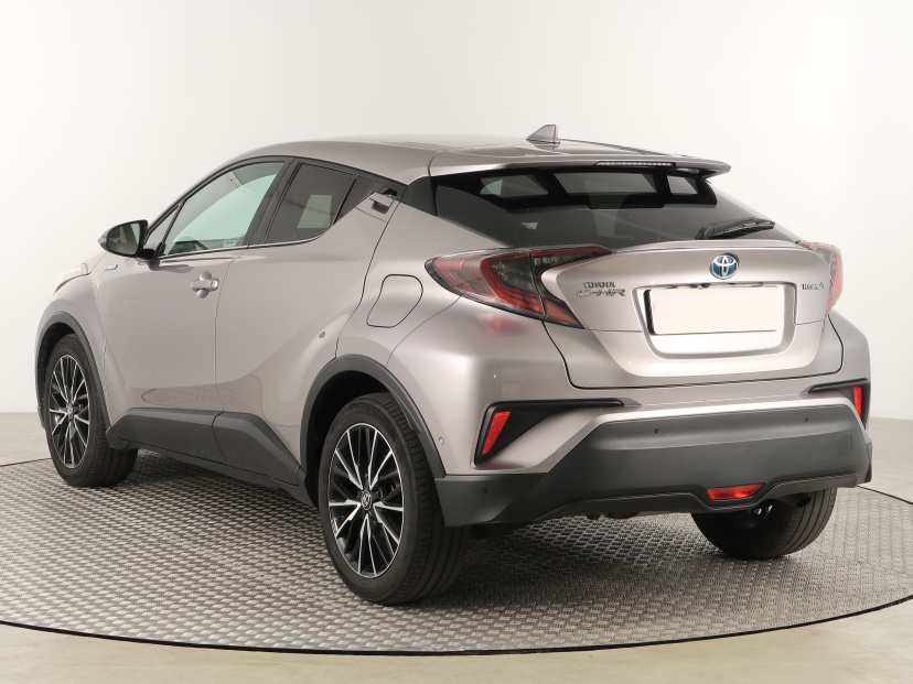Toyota C-HR, 2017