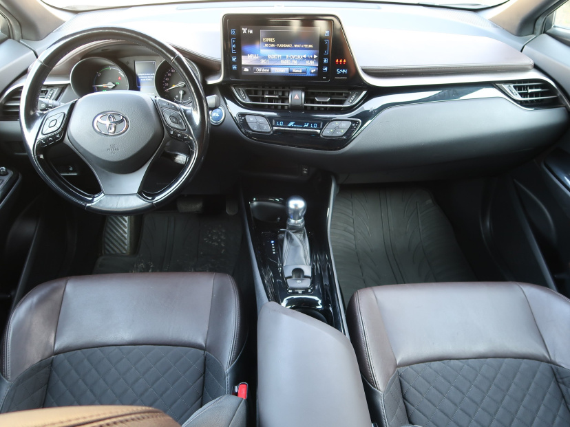 Toyota C-HR, 2017