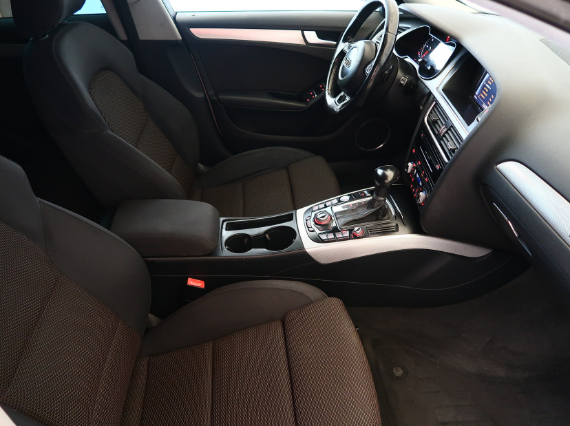 Audi A4 Allroad, 2013