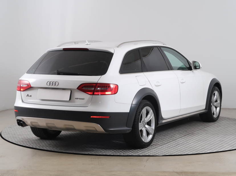 Audi A4 Allroad, 2013