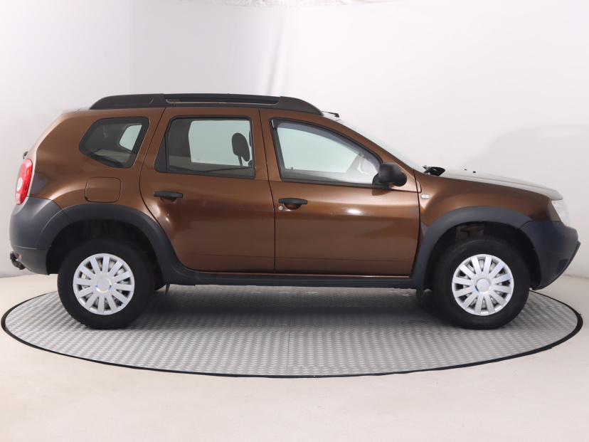Dacia Duster, 2010
