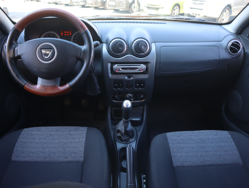 Dacia Duster, 2010