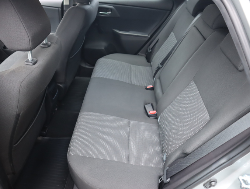 Toyota Auris, 2013