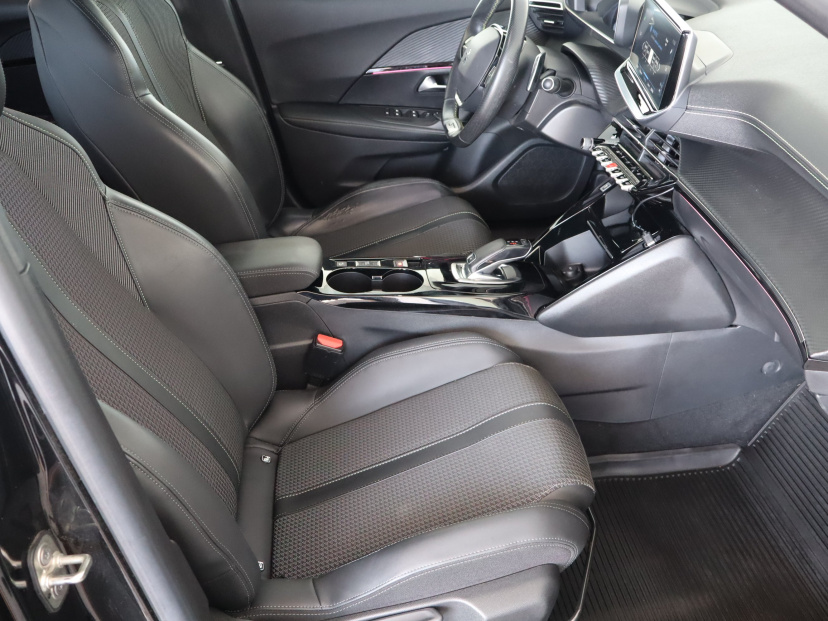 Peugeot 2008, 2021
