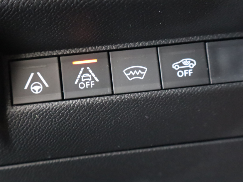 Peugeot 2008, 2021