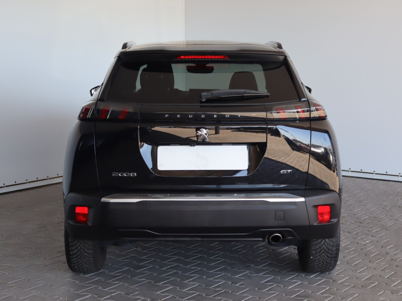 Peugeot 2008, 2021
