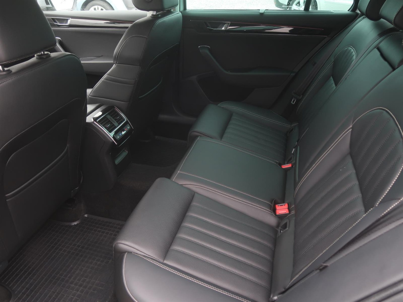 Škoda Superb, 2020