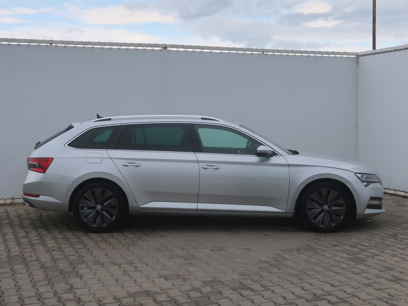 Škoda Superb, 2020