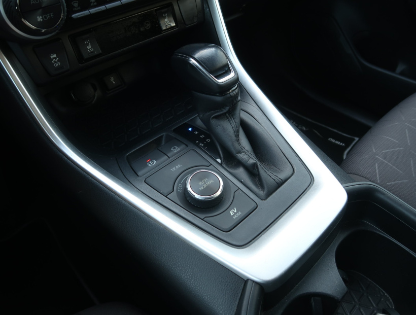Toyota RAV 4, 2021