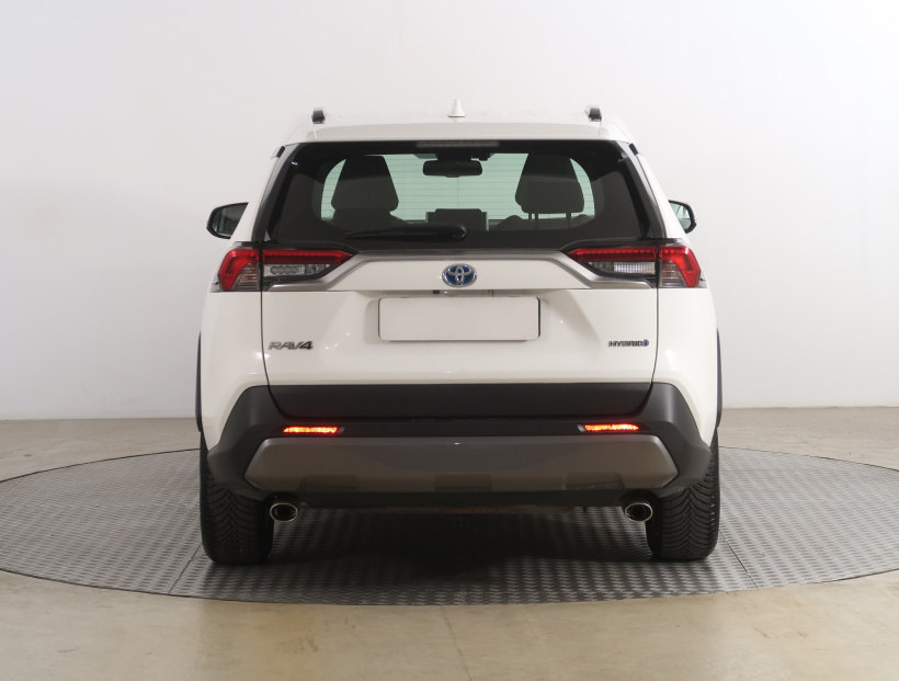 Toyota RAV 4, 2021