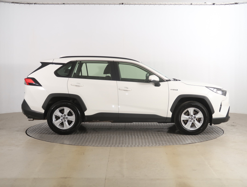Toyota RAV 4, 2021