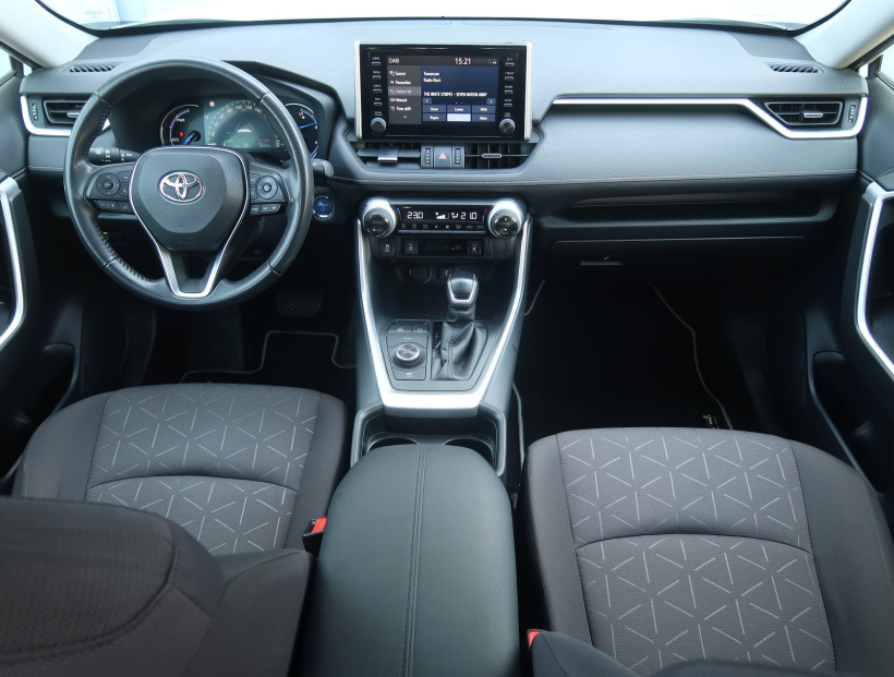 Toyota RAV 4, 2021