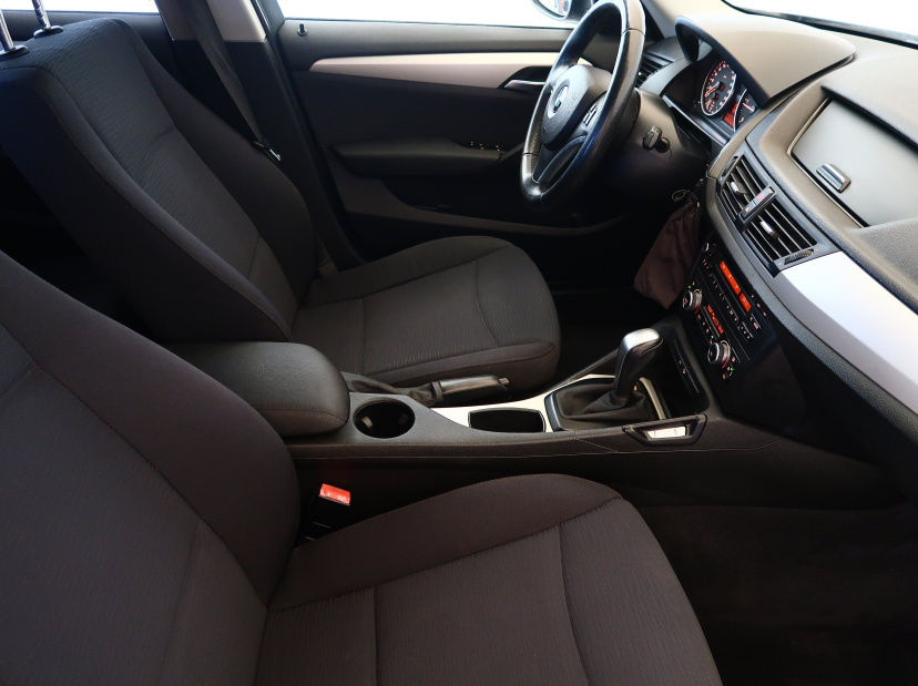 BMW X1, 2012