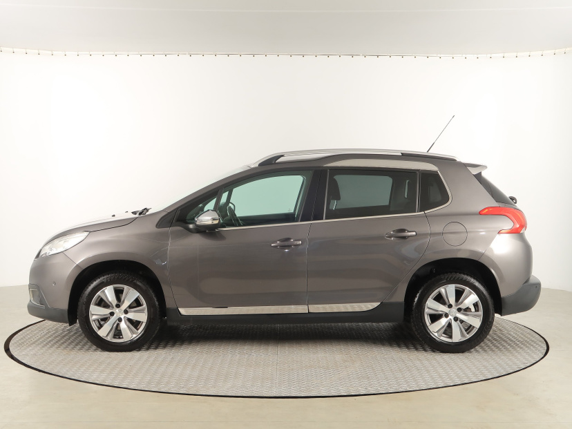 Peugeot 2008, 2015