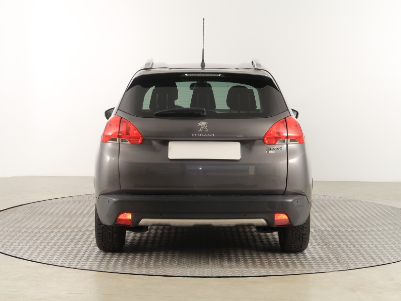 Peugeot 2008, 2015