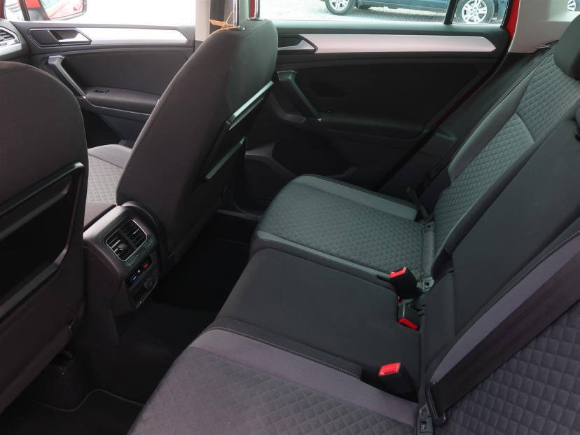 Volkswagen Tiguan, 2016