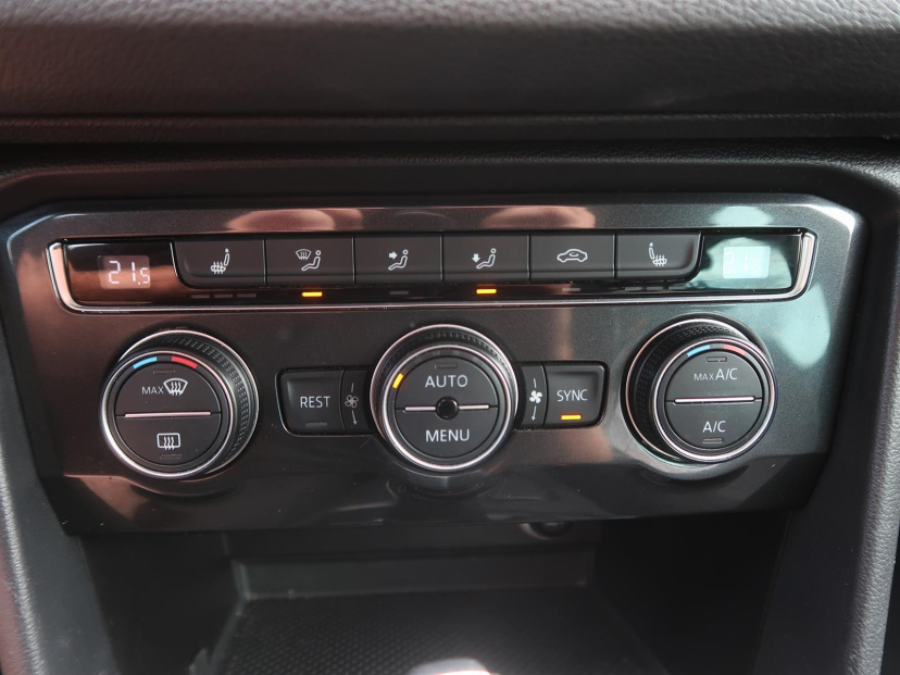 Volkswagen Tiguan, 2016