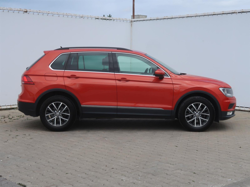 Volkswagen Tiguan, 2016