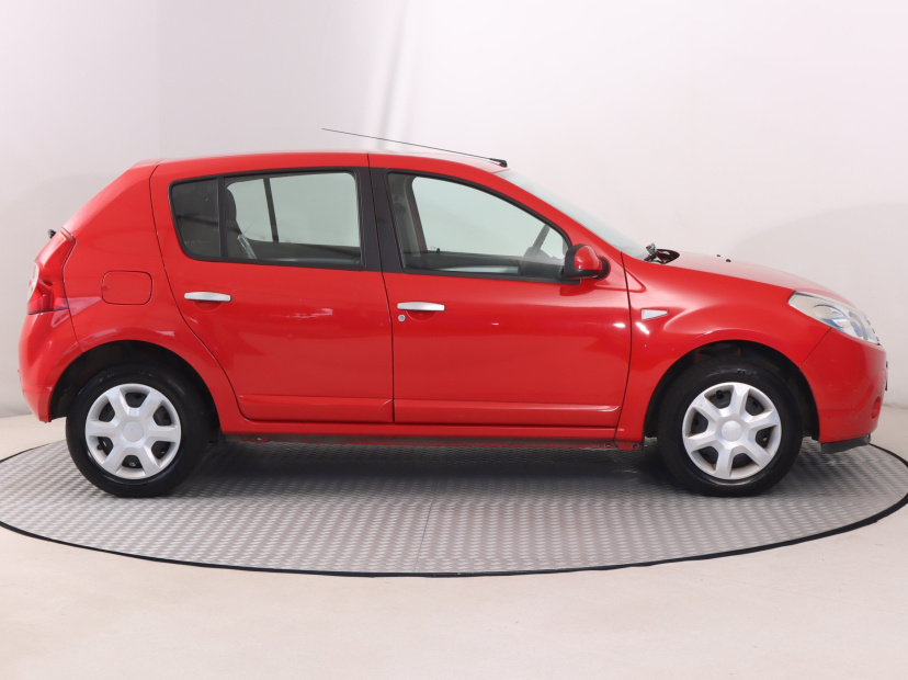 Dacia Sandero, 2011