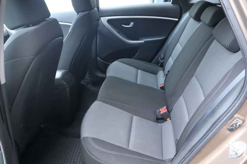 Hyundai i30, 2012