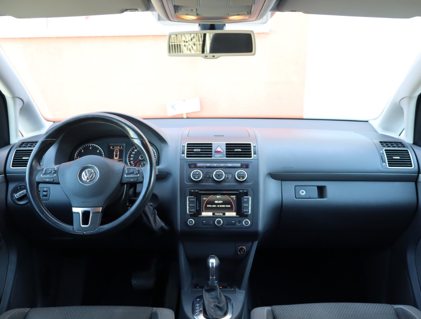 Volkswagen Touran, 2013