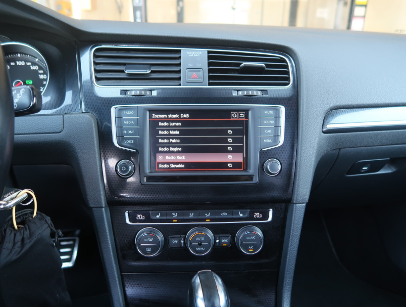 Volkswagen Golf, 2015