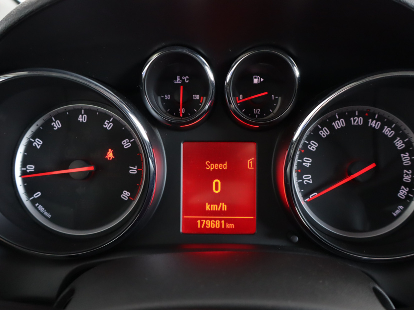 Opel Astra, 2012