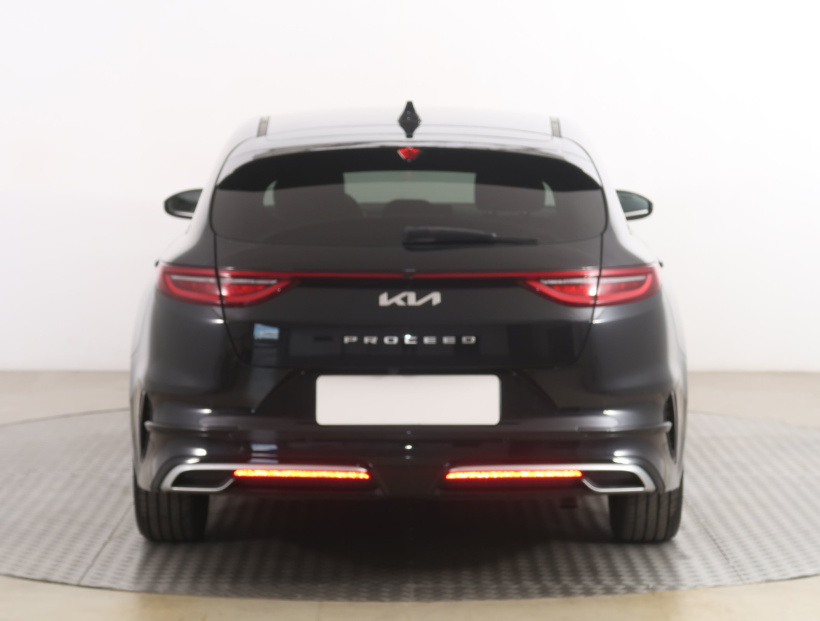 Kia ProCeed, 2022