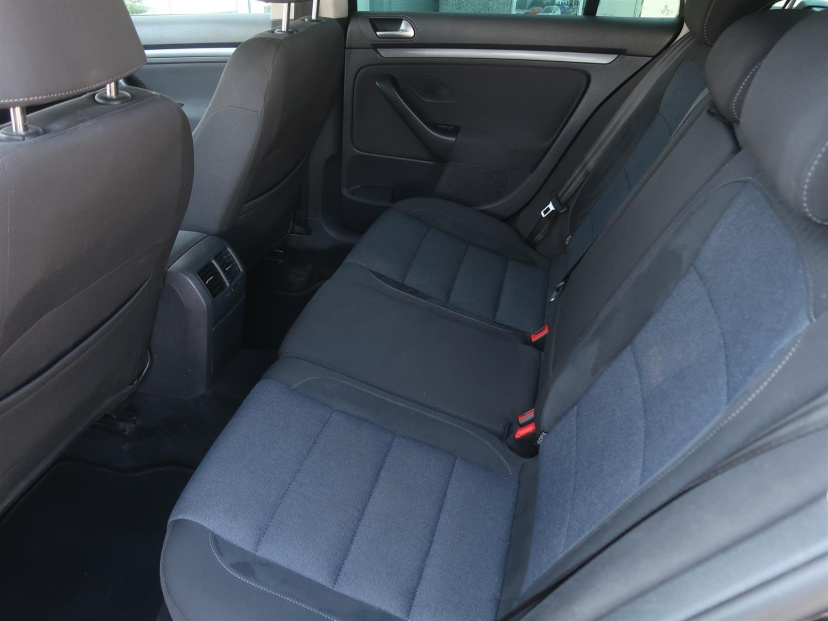 Volkswagen Golf, 2011