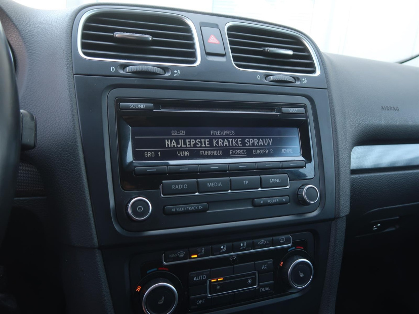 Volkswagen Golf, 2011