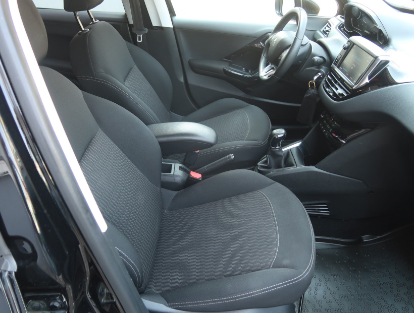 Peugeot 208, 2019