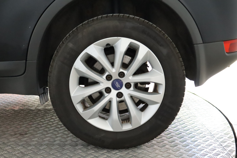 Ford Kuga, 2010