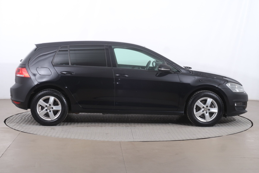 Volkswagen Golf, 2013
