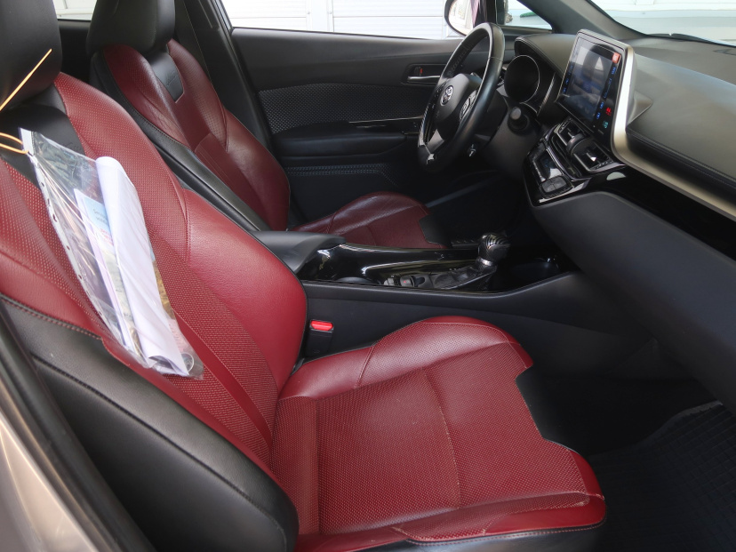 Toyota C-HR, 2018
