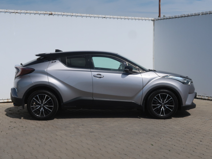 Toyota C-HR, 2018